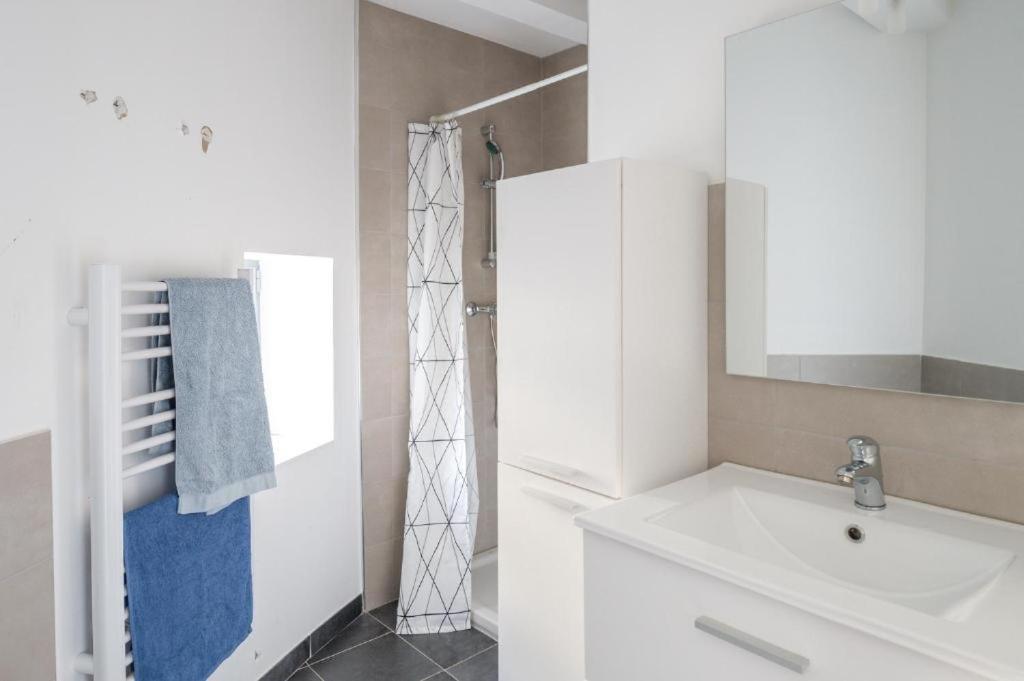 Moderne & Lumineux - Hyper Centre Appartement Tournon-sur-Rhone Buitenkant foto